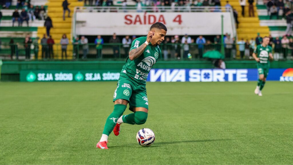 Mailton é o novo reforço do São Paulo.