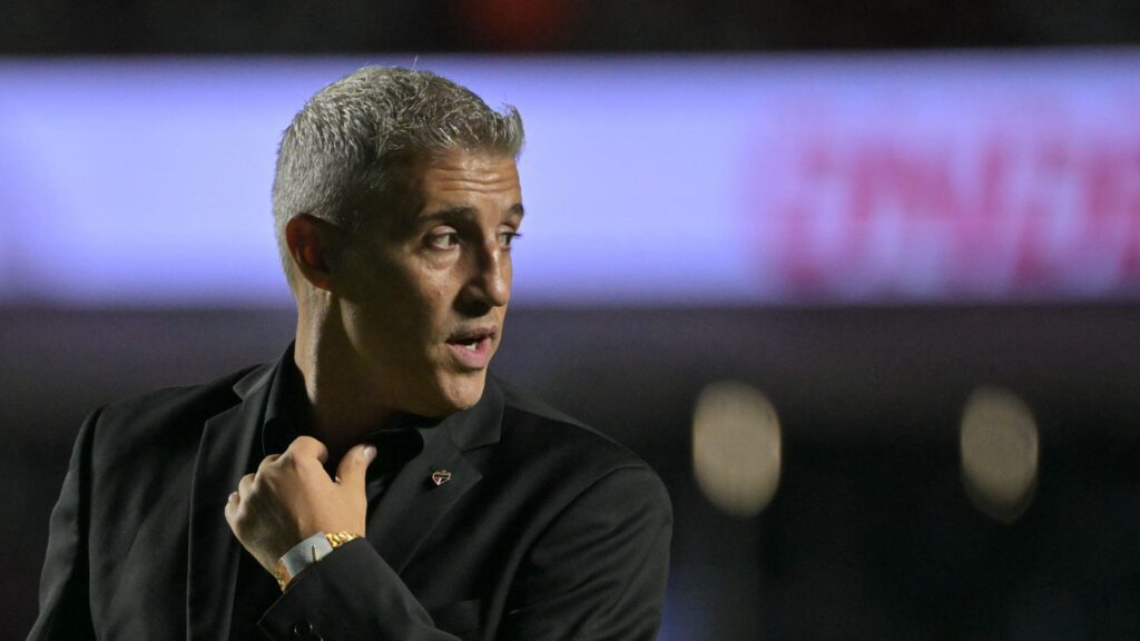 Hernán Crespo, técnico do São Paulo, durante classificação