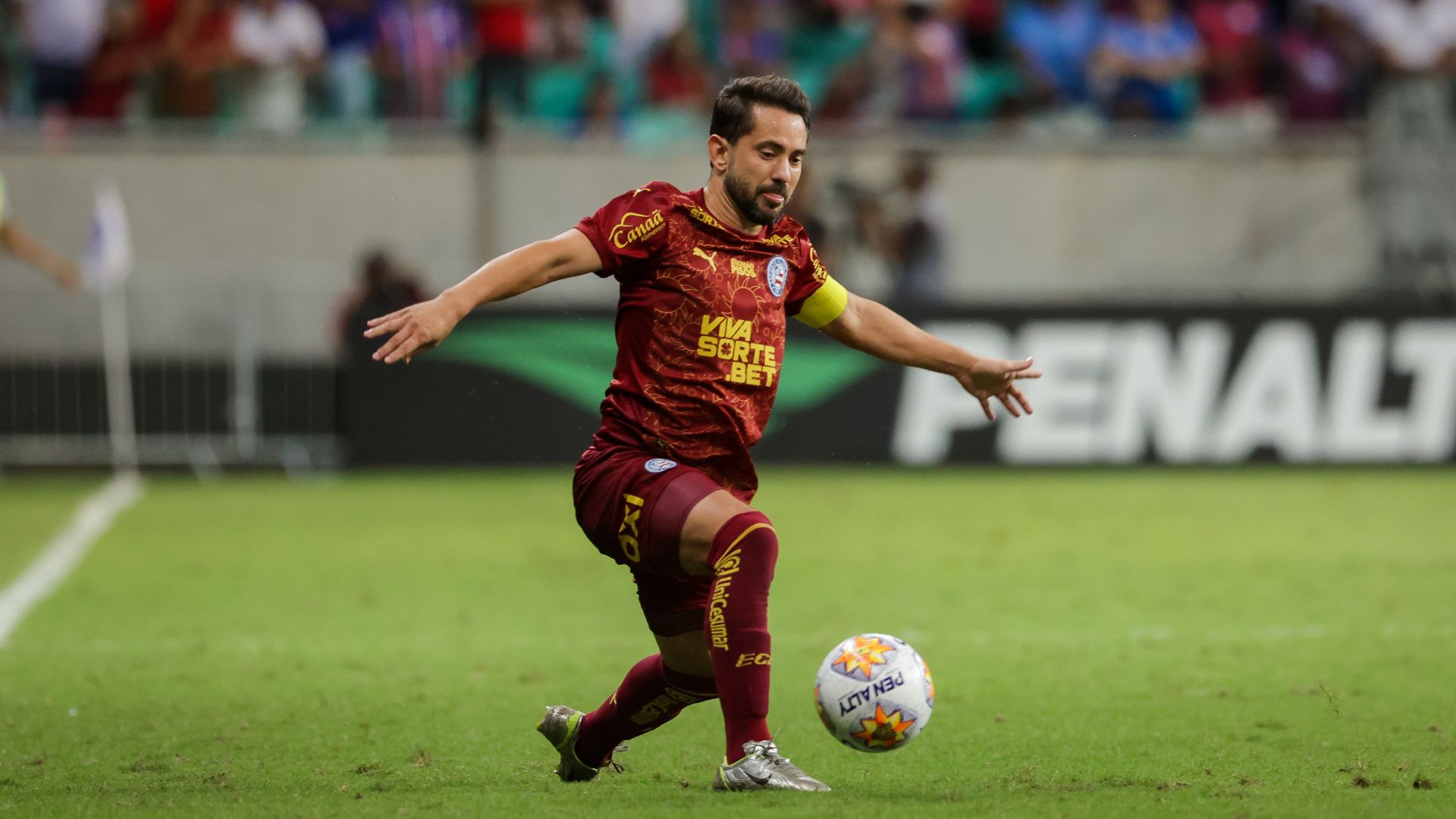 Everton Ribeiro, do Bahia, durante semi da Copa do Nordeste
