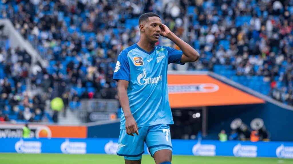 Robert Renan é alvo do Vasco