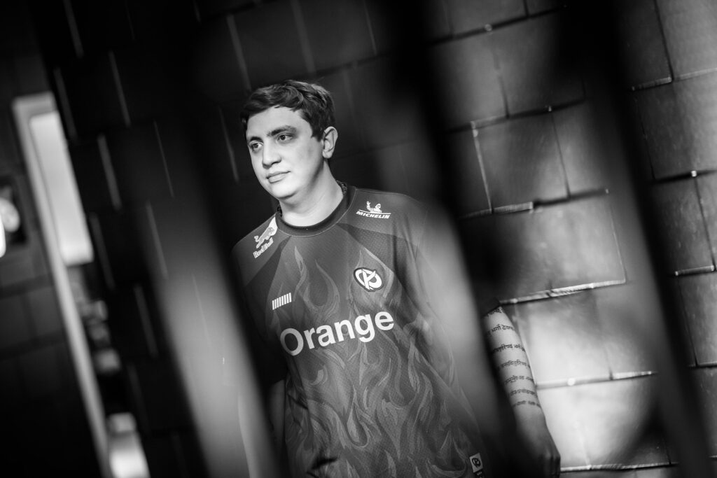 Karmine Corp Saadhak