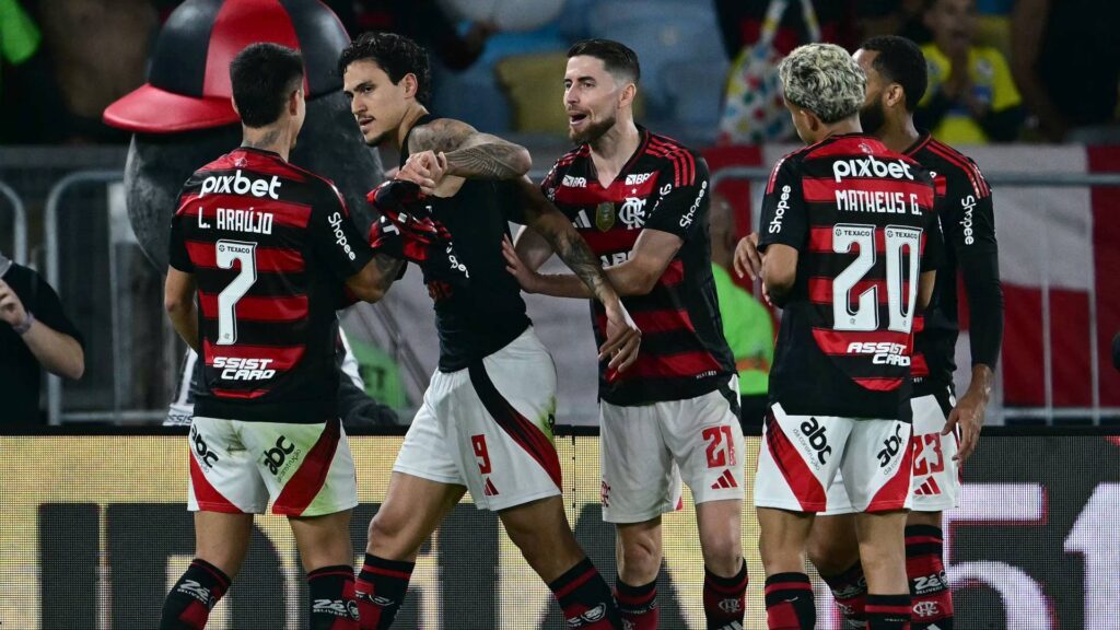 O Flamengo vê o Cruzeiro beneficiado com as mudanças. Foto: Pablo PORCIUNCULA / AFP