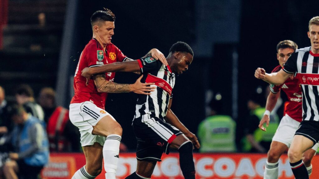 O Manchester United foi eliminado nas penalidades. Foto: Reprodução/X