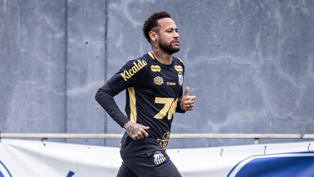 Neymar durante treino no Santos.