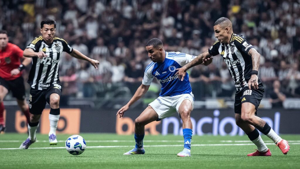 Cruzeiro venceu o Atlético-MG na ida das quartas da Copa do Brasil (Foto: Gustavo Aleixo/CEC)