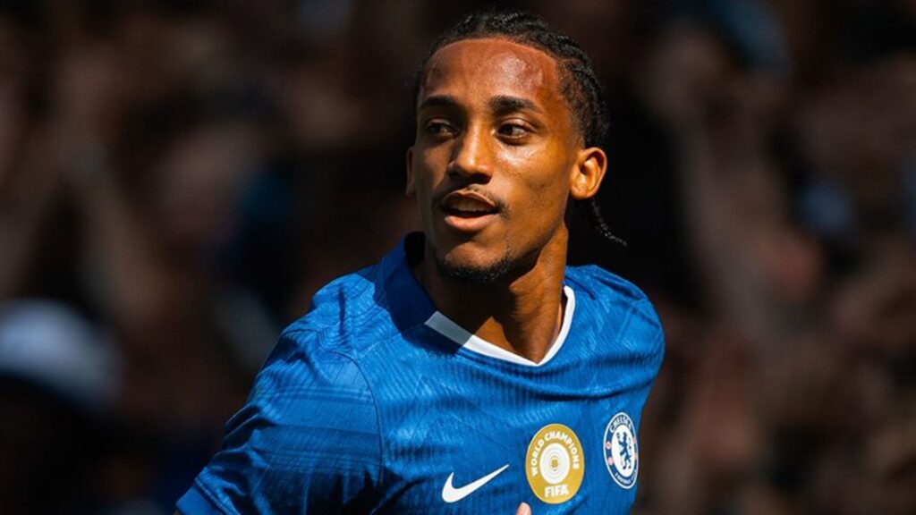 João Pedro, do Chelsea, está entre os brasileiros que marcaram neste início de Premier League (Foto: Reprodução)